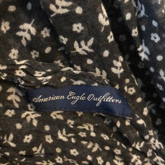 American Eagle 🦅 tissue scarf - Picture 3 of 9